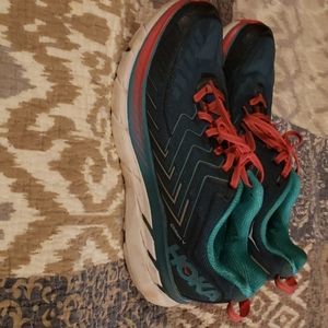 Hoka Clifton 4